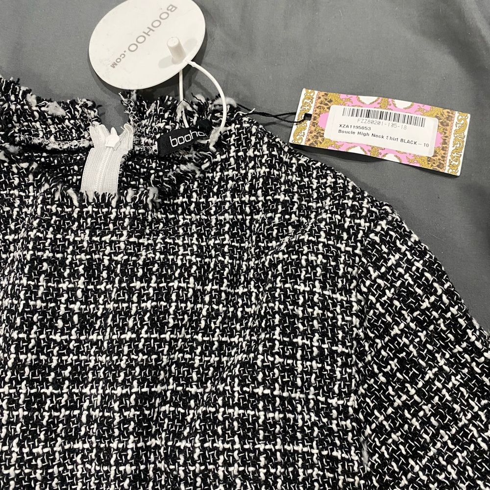 NWT Boohoo top - perfect for work or weekend wear! - Picture 2 of 5